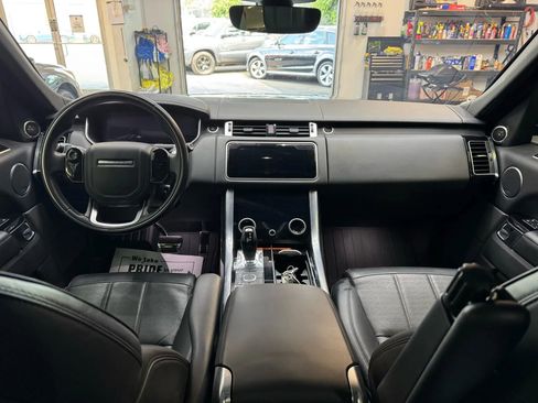 Used 2019 Land Rover Range Rover Sport HSE Dynamic image 14