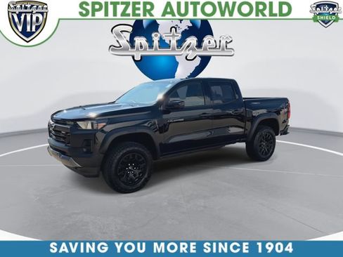 Used 2024 Chevrolet Colorado Trail Boss w/ Technology Package AWD/4WD image 5