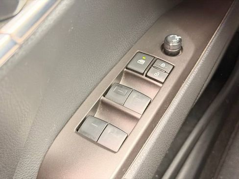 Used 2024 Toyota Camry SE FWD image 21
