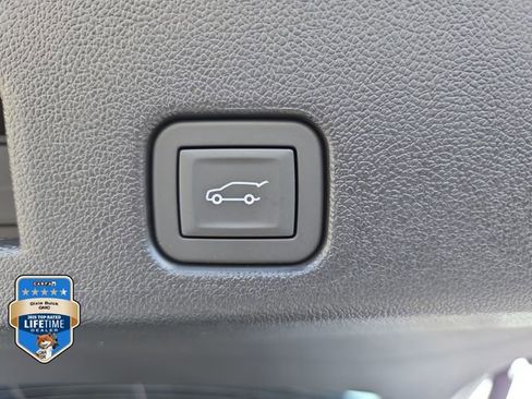 New 2026 GMC Acadia Elevation FWD image 6