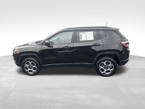 Used 2022 Jeep Compass Trailhawk image 7