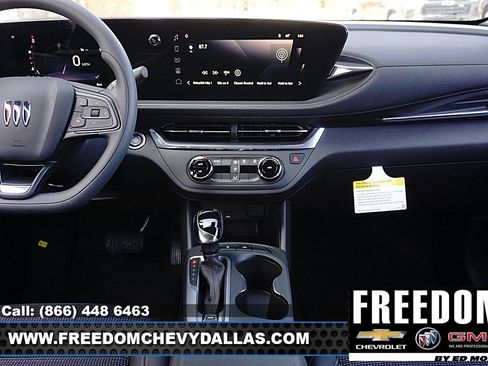 New 2026 Buick Envista Preferred image 19