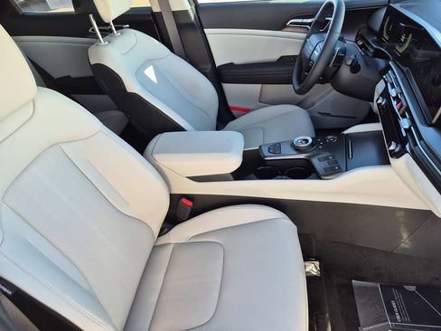 New 2026 Kia Sportage EX image 15