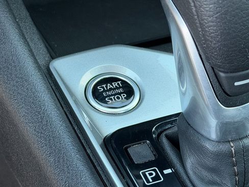 Used 2025 Nissan Altima 2.5 SV FWD image 32