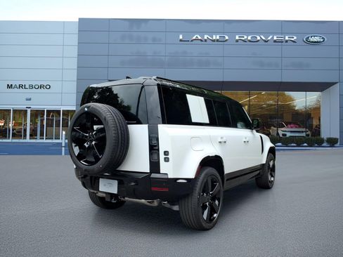 New 2026 Land Rover Defender 110 X-Dynamic SE AWD/4WD image 2