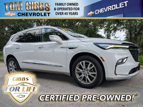 Used 2023 Buick Enclave Essence w/ Experience Buick Package AWD/4WD image 1