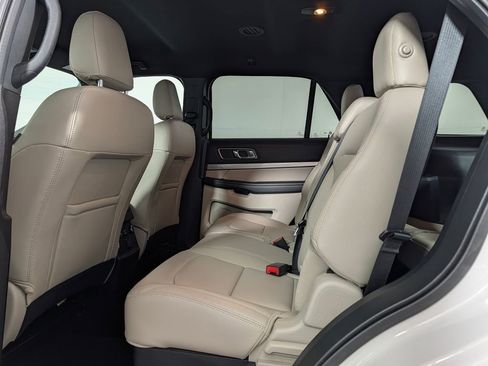 Certified 2019 Ford Explorer XLT w/ Equipment Group 202A FWD image 13