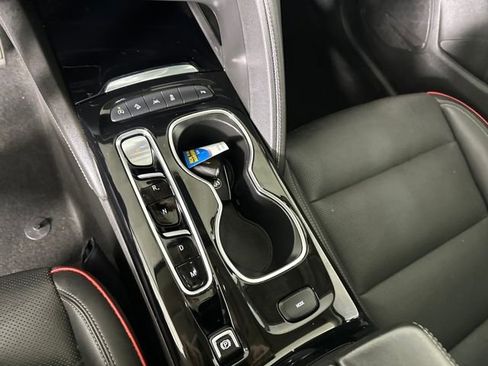 Used 2023 Buick Envision Essence w/ Sport Touring Package image 20