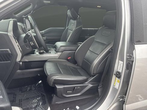 Used 2019 Ford F150 Raptor w/ Equipment Group 802A Luxury image 4