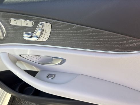 Used 2022 Mercedes-Benz E 450 4MATIC Sedan image 17