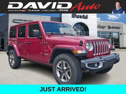 Used 2022 Jeep Wrangler Unlimited Sahara AWD/4WD image 1