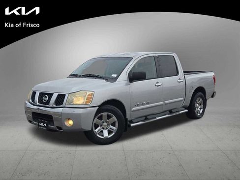 Used 2007 Nissan Titan SE image 1