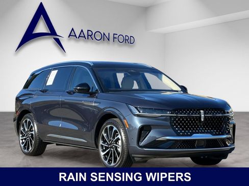 Used 2024 Lincoln Nautilus Black Label AWD/4WD image 8
