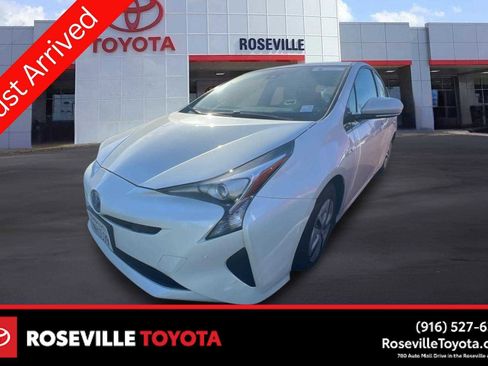 Certified 2016 Toyota Prius Four w/ Advanced Technology Package FWD image 1