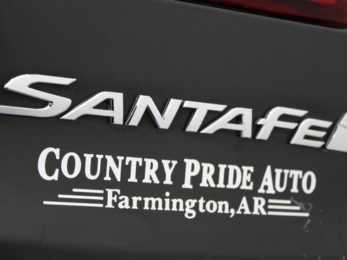 Used 2018 Hyundai Santa Fe SE image 31