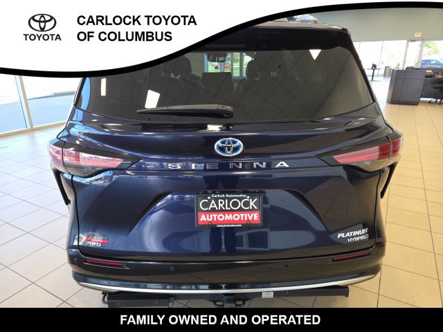 Used 2022 Toyota Sienna Platinum AWD/4WD image 9