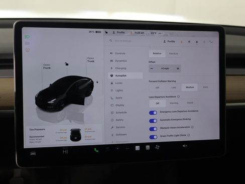 Used 2023 Tesla Model 3 Standard Range image 46