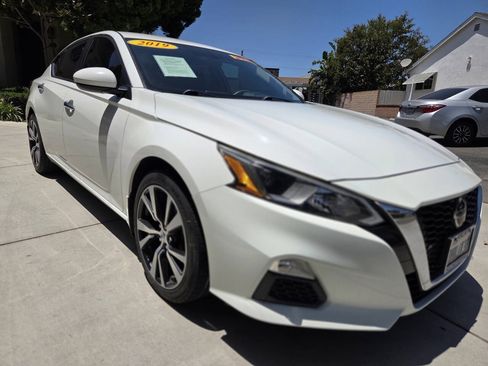 Used 2019 Nissan Altima 2.5 S FWD image 32