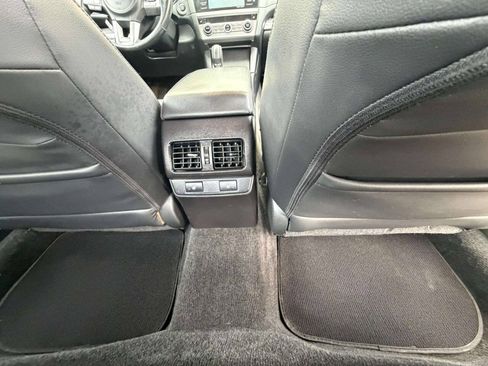 Used 2015 Subaru Legacy 3.6R Limited AWD/4WD image 23