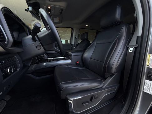 Used 2024 Ford F250 Lariat w/ Sport Appearance Package AWD/4WD image 6