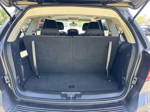Used 2020 Dodge Journey SE FWD image 35