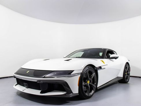 Certified 2025 Ferrari 12Cilindri RWD image 29