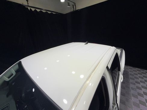 Certified 2025 Nissan Frontier SV image 33