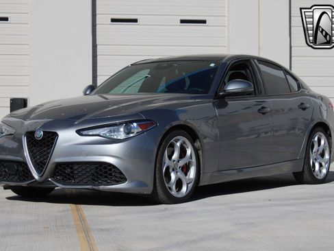 Used 2020 Alfa Romeo Giulia Ti Sport image 4