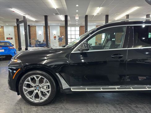 Used 2023 BMW X7 xDrive40i w/ Premium Package AWD/4WD image 22