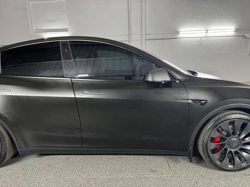 Used 2024 Tesla Model Y Performance AWD/4WD image 8