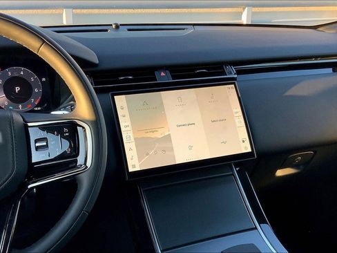 New 2025 Land Rover Range Rover Velar Dynamic SE image 7