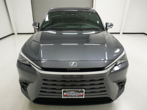 Used 2025 Lexus TX 350 AWD w/ Technology Package image 2