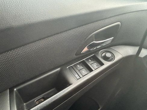 Used 2013 Chevrolet Cruze LT FWD image 23