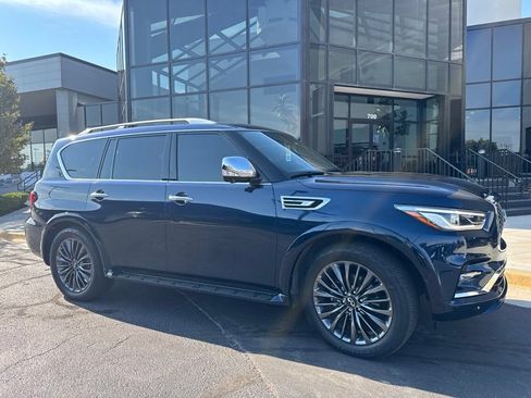 Used 2022 INFINITI QX80 Sensory w/ Cargo Package RWD image 2
