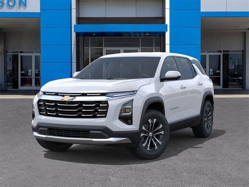 New 2026 Chevrolet Equinox LT w/ Safety and Technology Package image 6