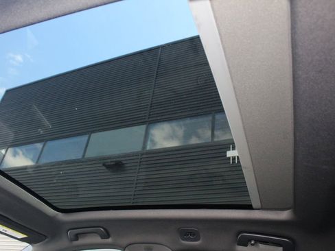 New 2026 Porsche Cayenne S image 24