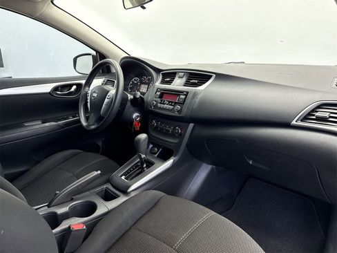Used 2017 Nissan Sentra S image 31