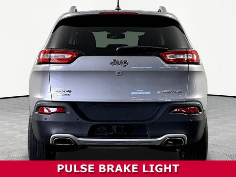Used 2015 Jeep Cherokee Limited w/ Luxury Group AWD/4WD image 5