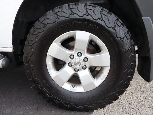 Used 2012 Nissan Xterra S image 39