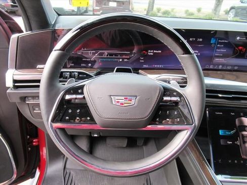 Certified 2026 Cadillac Escalade Platinum Sport w/ LPO, ONYX Package AWD/4WD image 18