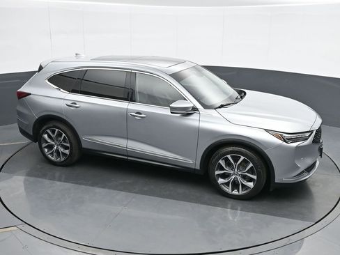 Used 2024 Acura MDX SH-AWD w/ Technology Package image 25