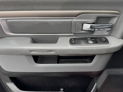 Used 2017 RAM 2500 Tradesman w/ Power & Remote Entry Group image 7