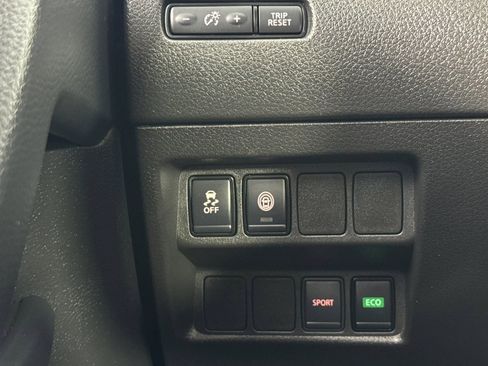 Used 2021 Nissan Rogue Sport S FWD image 36