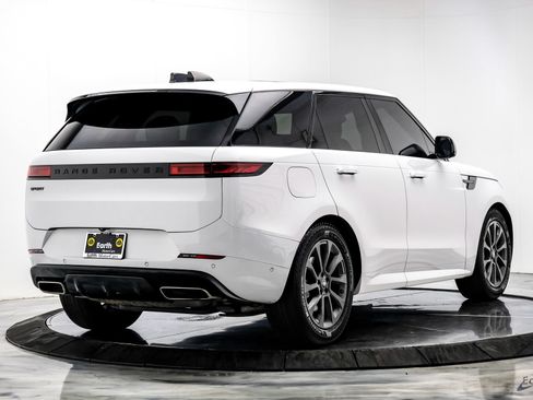 Used 2024 Land Rover Range Rover Sport Dynamic SE AWD/4WD image 16