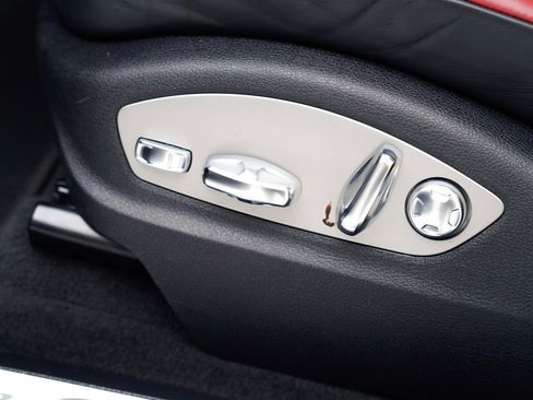 Used 2022 Porsche Macan S image 15