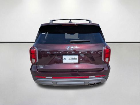 Used 2023 Hyundai Palisade Limited FWD image 5