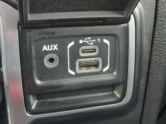 Used 2021 Jeep Gladiator Rubicon AWD/4WD image 26