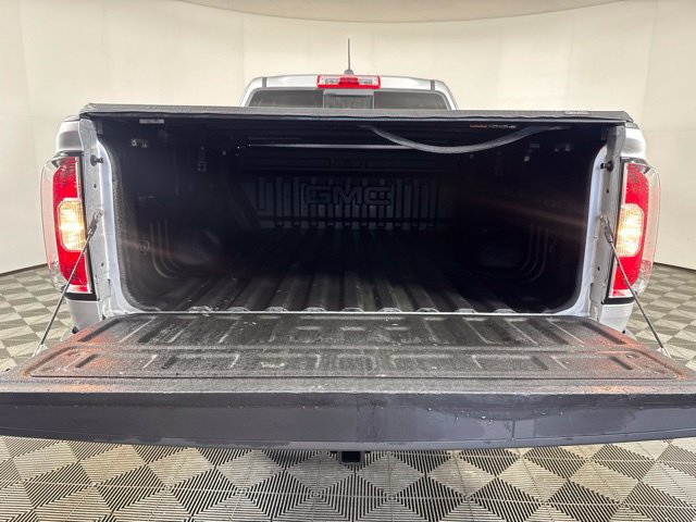 Used 2015 GMC Canyon SLE AWD/4WD image 21