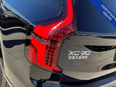Used 2025 Volvo XC90 B6 Plus image 39