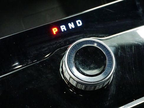 Used 2023 Jeep Grand Cherokee L Laredo image 25